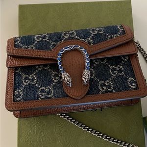 Gucci Dionysus super mini bag!